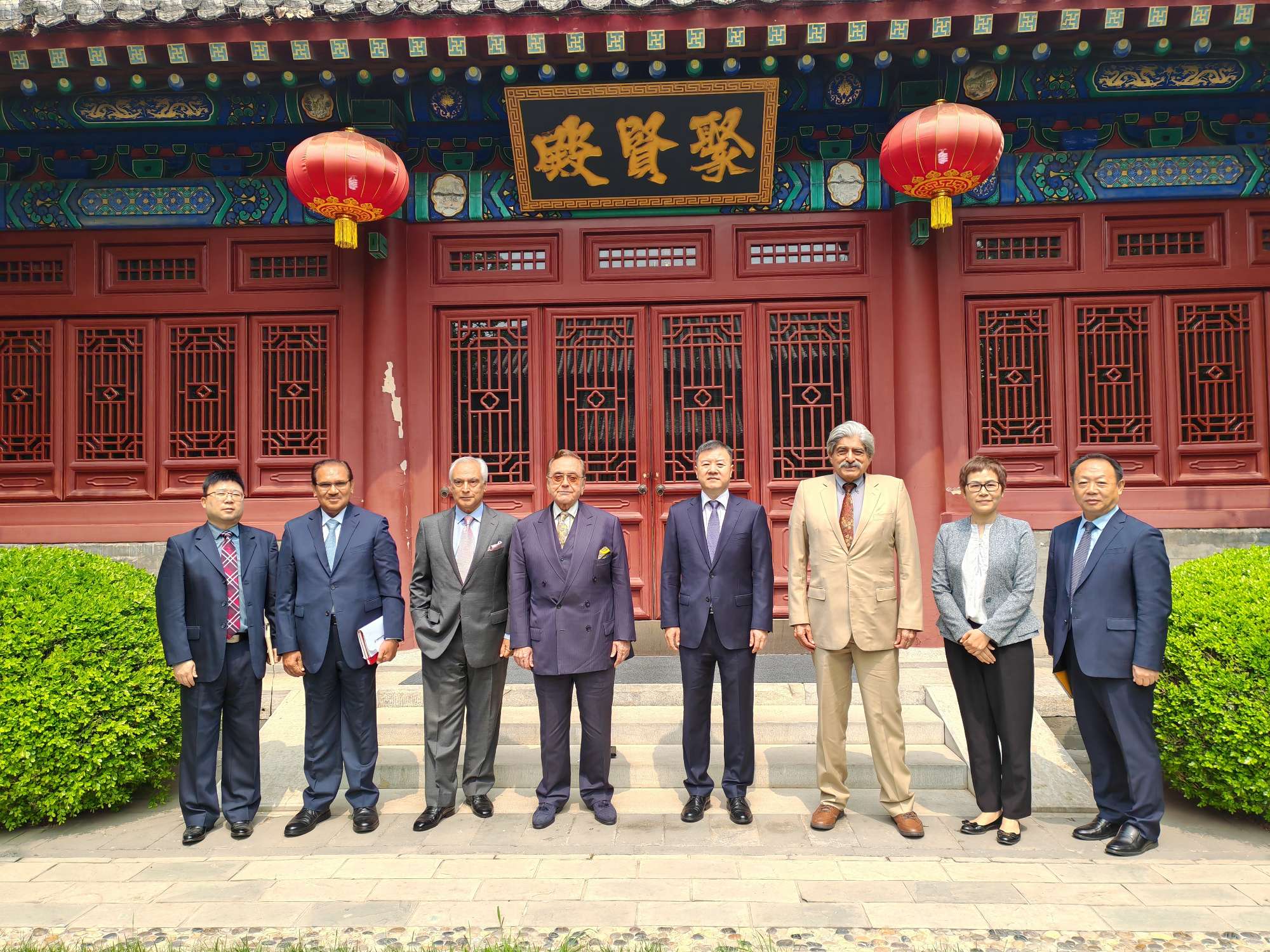 Vice President Wang Yu Meets with the delegation of Understanding China Forum, Pakistan
